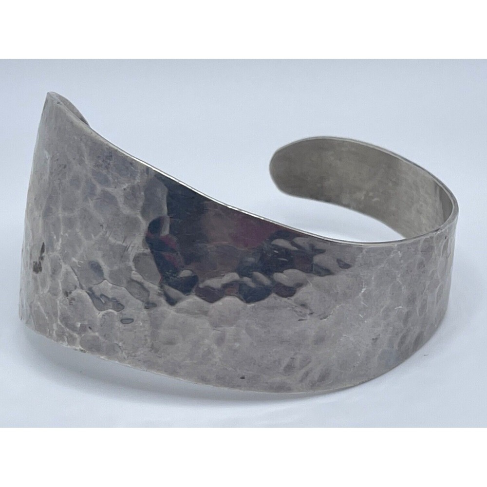 Vintage Carol Felley Sterling Silver 1994 Hammered‎ Asymmetrical Cuff Bracelet